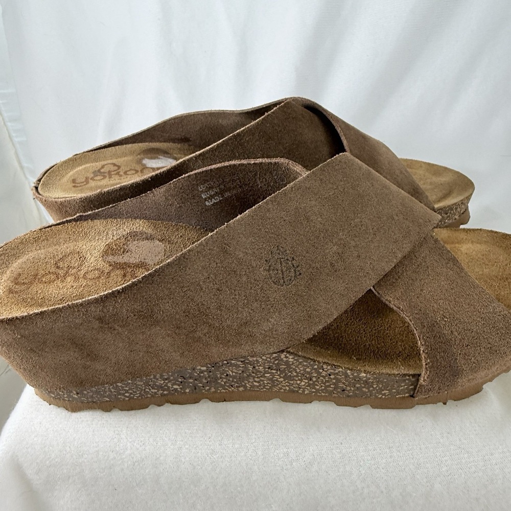 YOKONO GENUINE LEATHER CRISS CROSS BAND SANDALS SIZE 7.5 -
